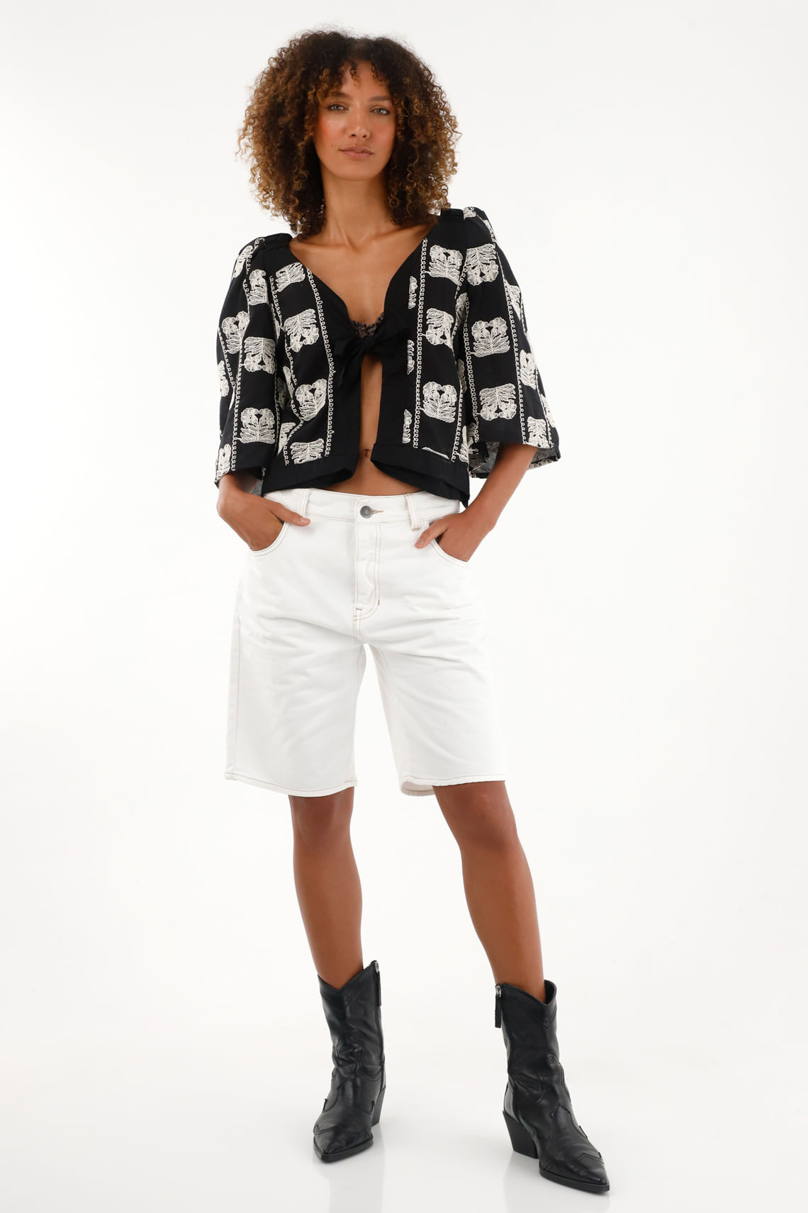 Bermuda tiro alto crudo en algodón 100% para mujer