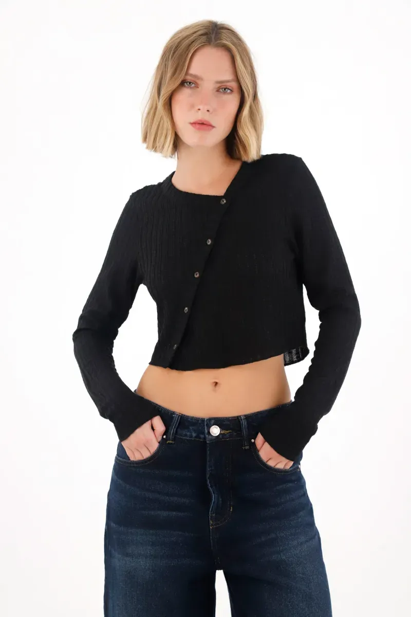 Camiseta manga larga crop negra para mujer