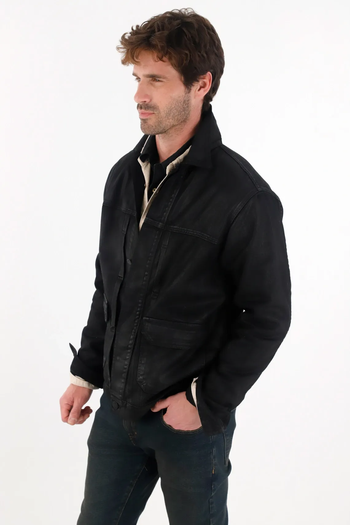 Chaqueta en bull denim resinada negra para hombre