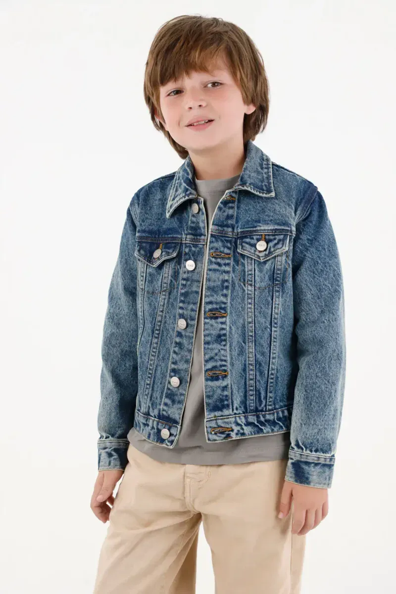 Chaqueta en denim con estampado en espalda azul para niño
