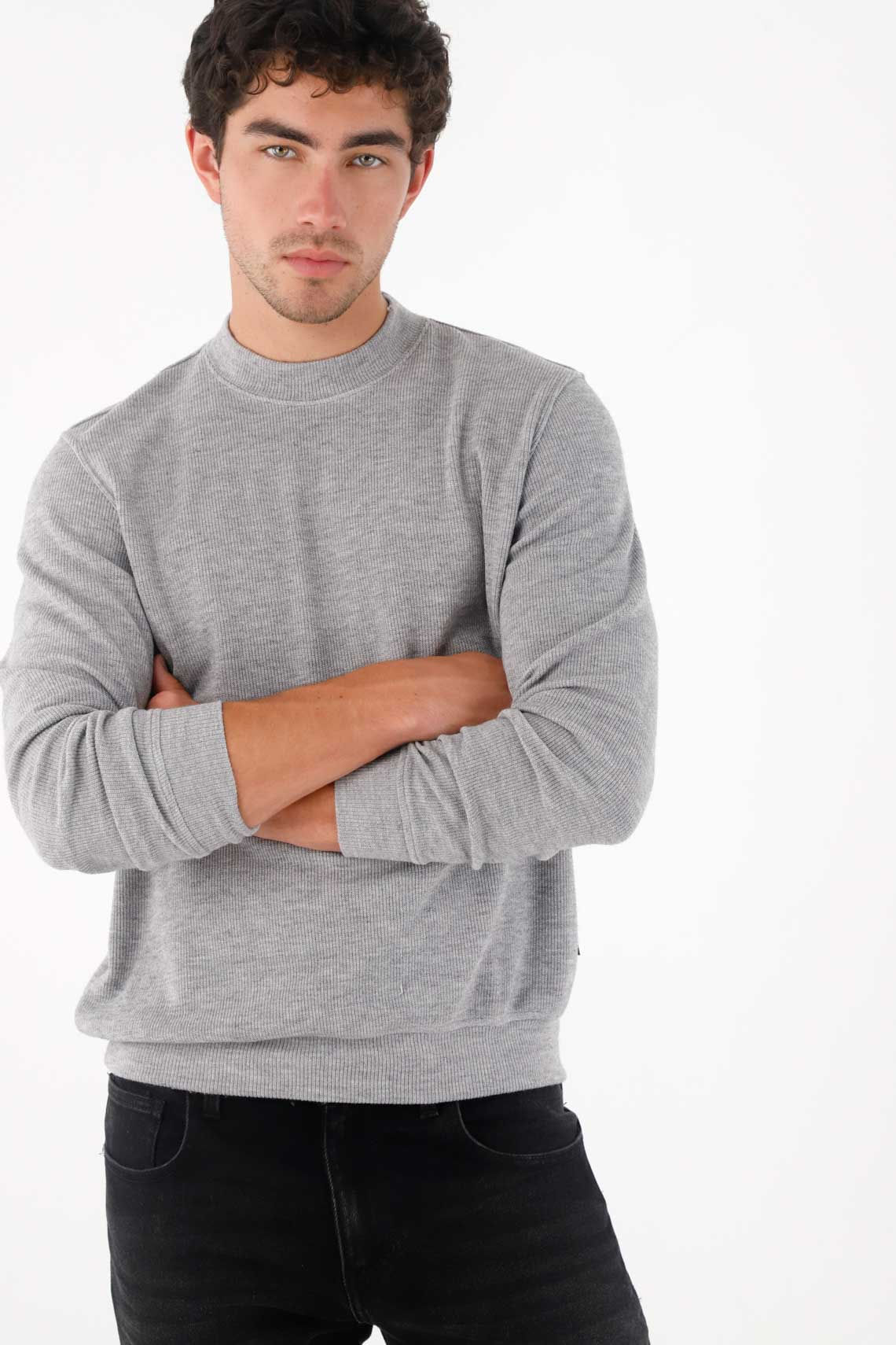 Buzo cerrado gris para hombre