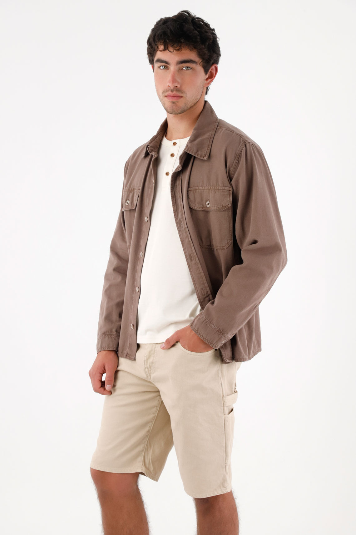 Bermuda tipo cargo café para hombre