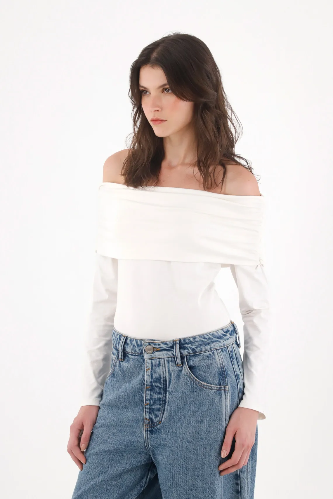 Camiseta cuello bandeja crudo para mujer