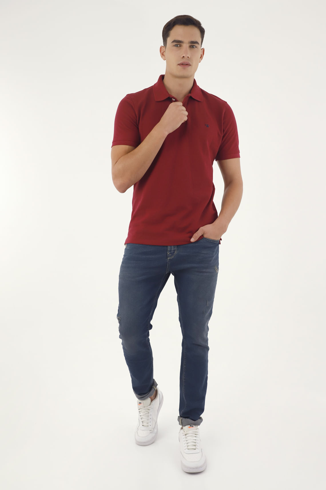 Outfits con camisa roja hombre Tennis Ecuador