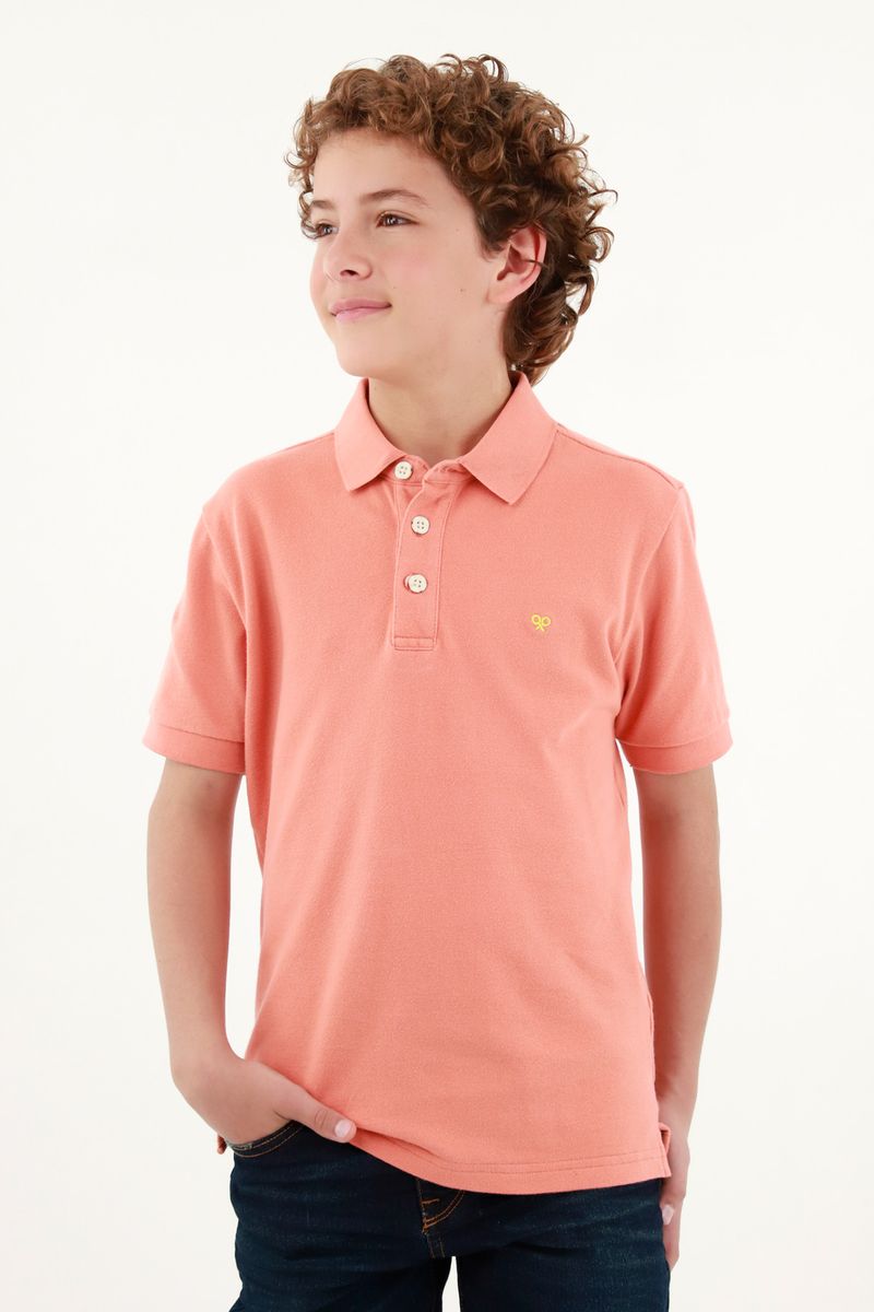 Camiseta naranja tipo polo para niño